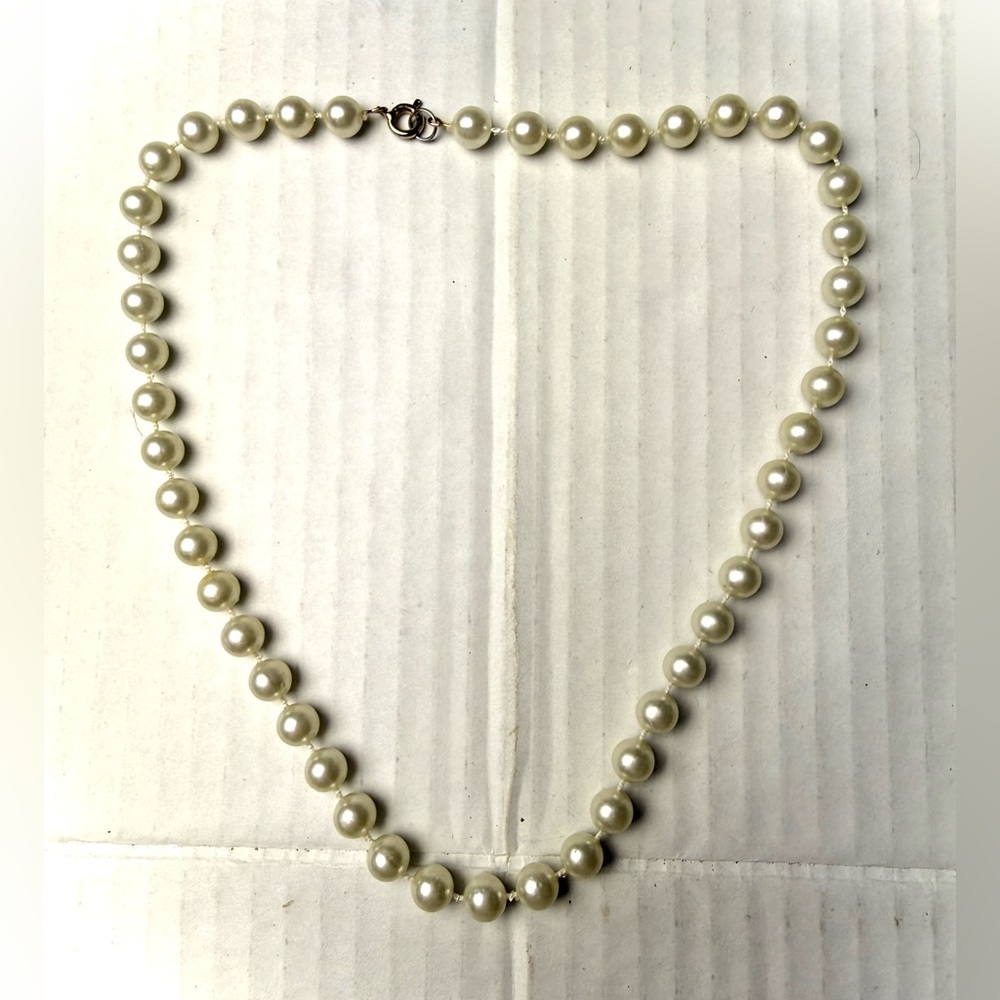 Vintage Faux Pearl Necklace 18" Classic‎ Ivory Strand Ring Clasp Wedding Gift